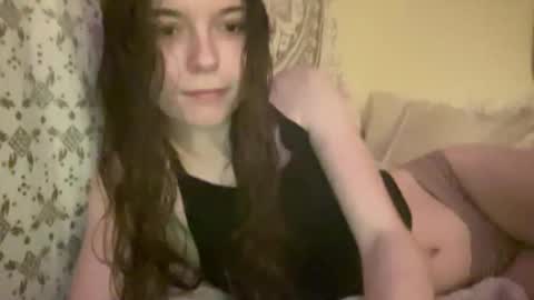 Snapshot of dream1girl_ chatting on 11-19-25, 04:34 ur dream girl online show from 11-19-25, 04:34