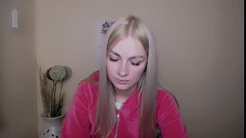 dream_dolly_ online show from 09-22-25, 09:33