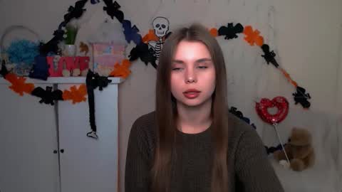 Snapshot of dream_mari chatting on 11-04-25, 06:45 Mari online show from 11-04-25, 06:45