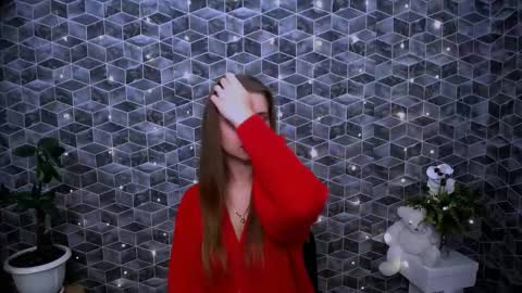 Snapshot of dream_mari chatting on 11-15-25, 11:18 Mari online show from 11-15-25, 11:18