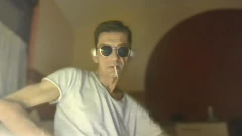 Snapshot of dreambob chatting on 11-05-25, 02:00 Dreambob online show from 11-05-25, 02:00