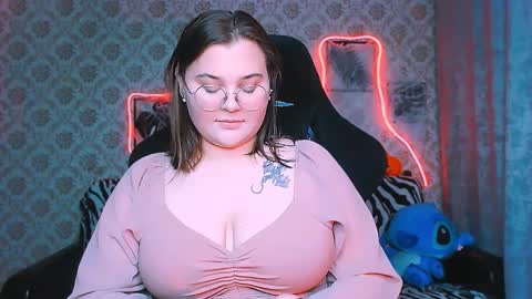 Snapshot of dreamforyoue2 chatting on 10-24-25, 08:38 dreamforyoue2 online show from 10-24-25, 08:38