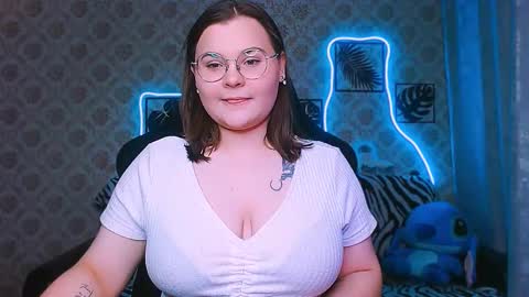 Snapshot of dreamforyoue2 chatting on 11-25-25, 08:36 dreamforyoue2 online show from 11-25-25, 08:36