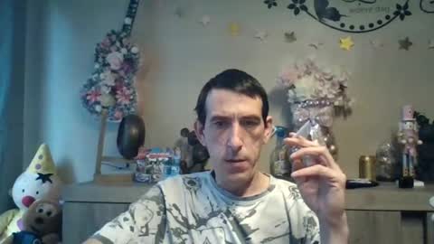 Snapshot of dreamguy38 chatting on 11-14-25, 09:08 dreamguy38 online show from 11-14-25, 09:08