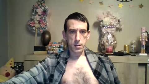 Snapshot of dreamguy38 chatting on 11-15-25, 06:11 dreamguy38 online show from 11-15-25, 06:11