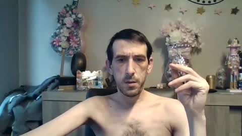 Snapshot of dreamguy38 chatting on 11-20-25, 08:25 dreamguy38 online show from 11-20-25, 08:25