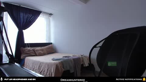 Your lord. - ONLINE  1500 Pm to 2100 Pm - New York Hour online show from 12-20-25, 08:16