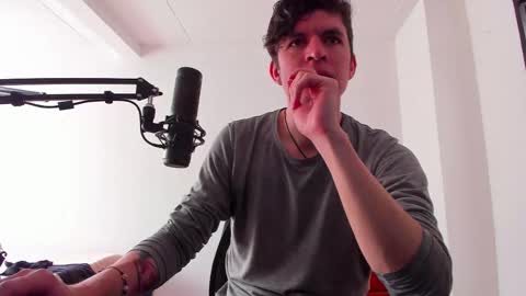 Your lord. - ONLINE  1500 Pm to 2100 Pm - New York Hour online show from 03-10-26, 08:25