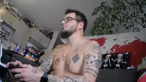 Snapshot of dreamlight69 chatting on 11-19-25, 02:39 Dreamlight online show from 11-19-25, 02:39