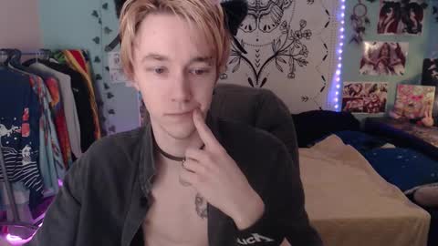 Yukichi online show from 12-13-25, 10:59