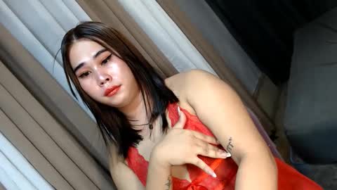Snapshot of dreammegan chatting on 01-22-25, 09:54 Stacy DONT FORGET TO FOLLOW ME AND THUMBS UP my wife samgrg2 online show from 01-22-25, 09:54