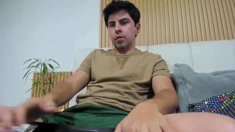 Snapshot of dreamsuxx chatting on 11-19-25, 03:39 Diego online show from 11-19-25, 03:39