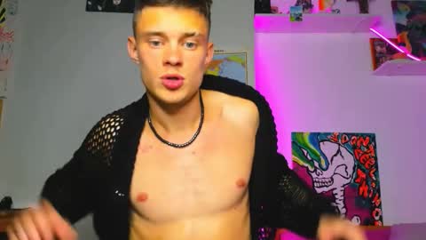 Snapshot of dreamyadam chatting on 09-26-25, 08:02 Adam Dream online show from 09-26-25, 08:02