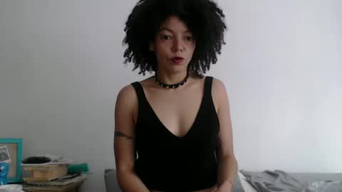 DreamyLatina online show from 12-19-24, 12:56