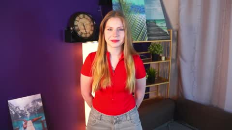 Snapshot of drewberkheimer chatting on 02-15-26, 03:25 My name is Luna online show from 02-15-26, 03:25