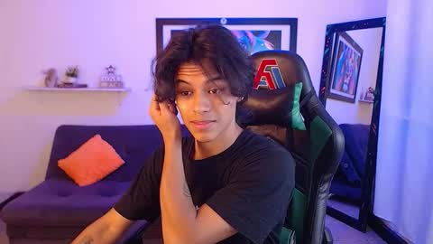 Snapshot of dreyk20 chatting on 10-21-25, 01:56 Dreyk online show from 10-21-25, 01:56