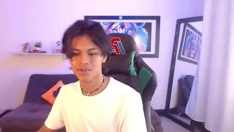 Snapshot of dreyk20 chatting on 10-24-25, 01:51 Dreyk online show from 10-24-25, 01:51