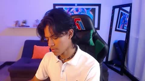 Snapshot of dreyk20 chatting on 10-25-25, 01:29 Dreyk online show from 10-25-25, 01:29