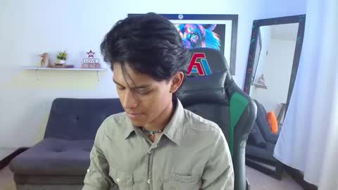 Snapshot of dreyk20 chatting on 11-12-25, 01:44 Dreyk online show from 11-12-25, 01:44