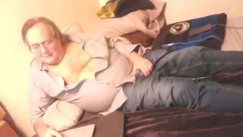 Snapshot of drfeelgood777 chatting on 02-15-26, 04:53 Dr. Feelgood online show from 02-15-26, 04:53