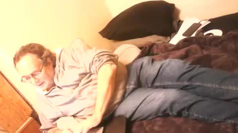 Snapshot of drfeelgood777 chatting on 03-02-26, 04:58 Dr. Feelgood online show from 03-02-26, 04:58