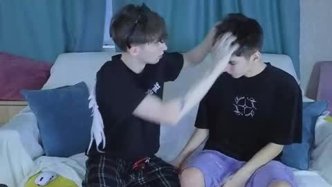 Mark online show from 02-07-26, 05:44