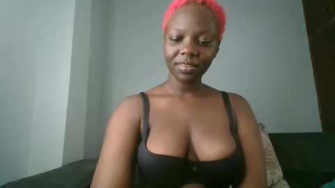 Snapshot of drip_doll chatting on 10-23-25, 06:13 Drip Doll online show from 10-23-25, 06:13