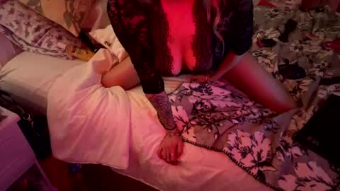 Snapshot of dripping_like_jane chatting on 02-09-25, 12:08 Bluejay0713 online show from 02-09-25, 12:08