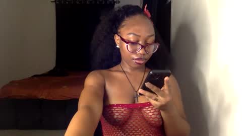 Snapshot of dripping_lunaa chatting on 02-25-26, 04:55 luna online show from 02-25-26, 04:55