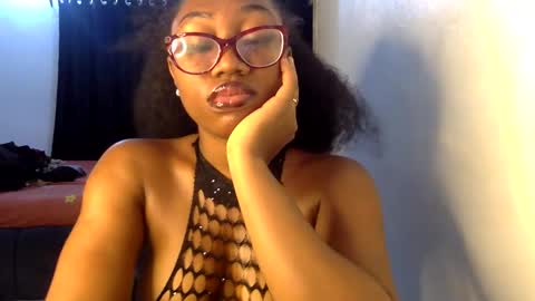 Snapshot of dripping_lunaa chatting on 02-27-26, 04:12 luna online show from 02-27-26, 04:12