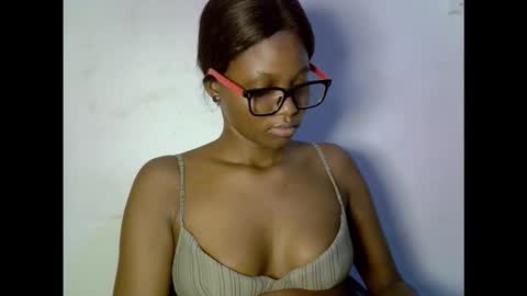 Snapshot of drippingpussy__ chatting on 10-15-25, 11:27 drippingpussy__ online show from 10-15-25, 11:27