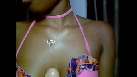 Snapshot of drippingpussy__ chatting on 11-21-25, 06:50 drippingpussy__ online show from 11-21-25, 06:50