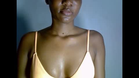 Snapshot of drippingpussy__ chatting on 11-26-25, 07:04 drippingpussy__ online show from 11-26-25, 07:04