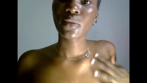 Snapshot of drippingpussy__ chatting on 11-27-25, 06:21 drippingpussy__ online show from 11-27-25, 06:21