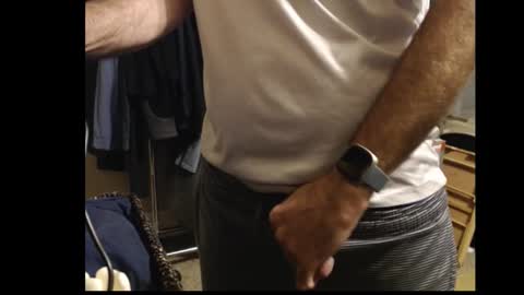 Snapshot of drmbigg chatting on 11-01-25, 09:00 Hello Hope you enjoy what you see. I love attention in dirty talk and tips thickcock edging precum dirtyTalk C2C online show from 11-01-25, 09:00