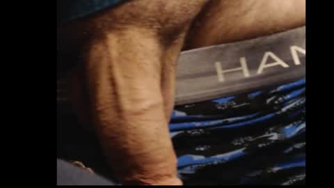 Snapshot of drmbigg chatting on 11-08-25, 04:12 Hello Hope you enjoy what you see. I love attention in dirty talk and tips thickcock edging precum dirtyTalk C2C online show from 11-08-25, 04:12