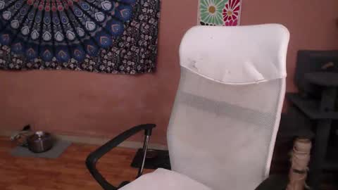 Snapshot of drmst13_2 chatting on 11-09-25, 11:36 River online show from 11-09-25, 11:36