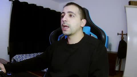 Snapshot of droooooones chatting on 12-02-24, 11:40 droooooones online show from 12-02-24, 11:40