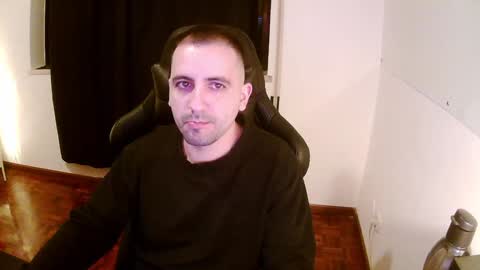 Snapshot of droooooones chatting on 02-07-25, 09:04 droooooones online show from 02-07-25, 09:04