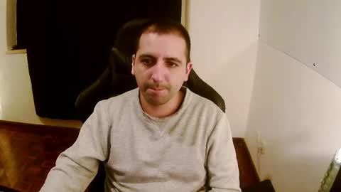 Snapshot of droooooones chatting on 02-27-25, 12:32 droooooones online show from 02-27-25, 12:32