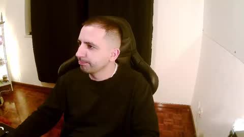 Snapshot of droooooones chatting on 03-02-25, 10:59 droooooones online show from 03-02-25, 10:59