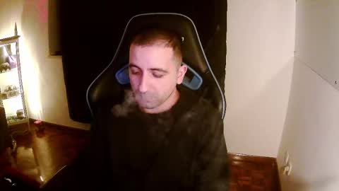 Snapshot of droooooones chatting on 03-06-25, 11:42 droooooones online show from 03-06-25, 11:42