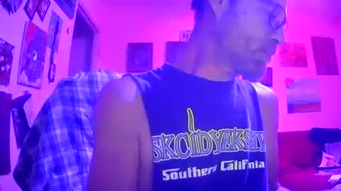 Snapshot of druedowm chatting on 10-31-25, 09:32 druedowm online show from 10-31-25, 09:32