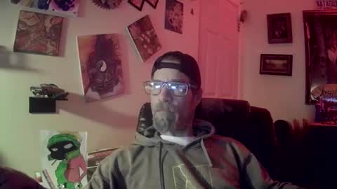 Snapshot of druedowm chatting on 11-30-25, 01:48 druedowm online show from 11-30-25, 01:48