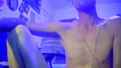 Snapshot of druedowm chatting on 12-18-25, 09:32 druedowm online show from 12-18-25, 09:32