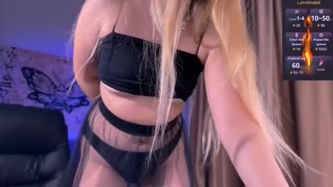 Snapshot of drug_feet chatting on 01-31-26, 09:57 Mistress Lola Slavic witch online show from 01-31-26, 09:57