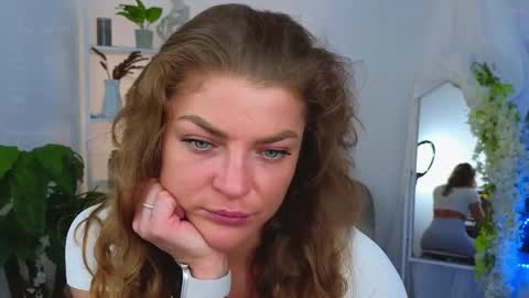 Donna online show from 03-08-26, 05:44