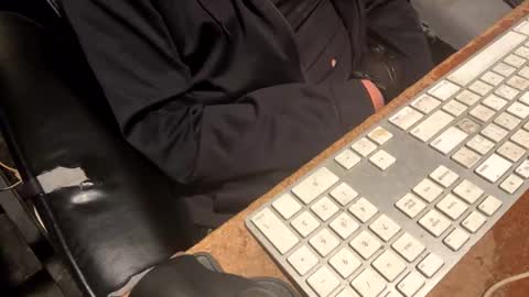 Snapshot of dschlik2 chatting on 01-04-25, 07:55 dschlik2 online show from 01-04-25, 07:55