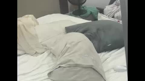 Snapshot of dudebrocuz69 chatting on 02-28-26, 02:18 Dude online show from 02-28-26, 02:18