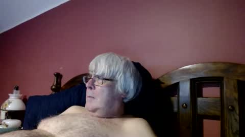 Doug online show from 01-04-25, 01:10